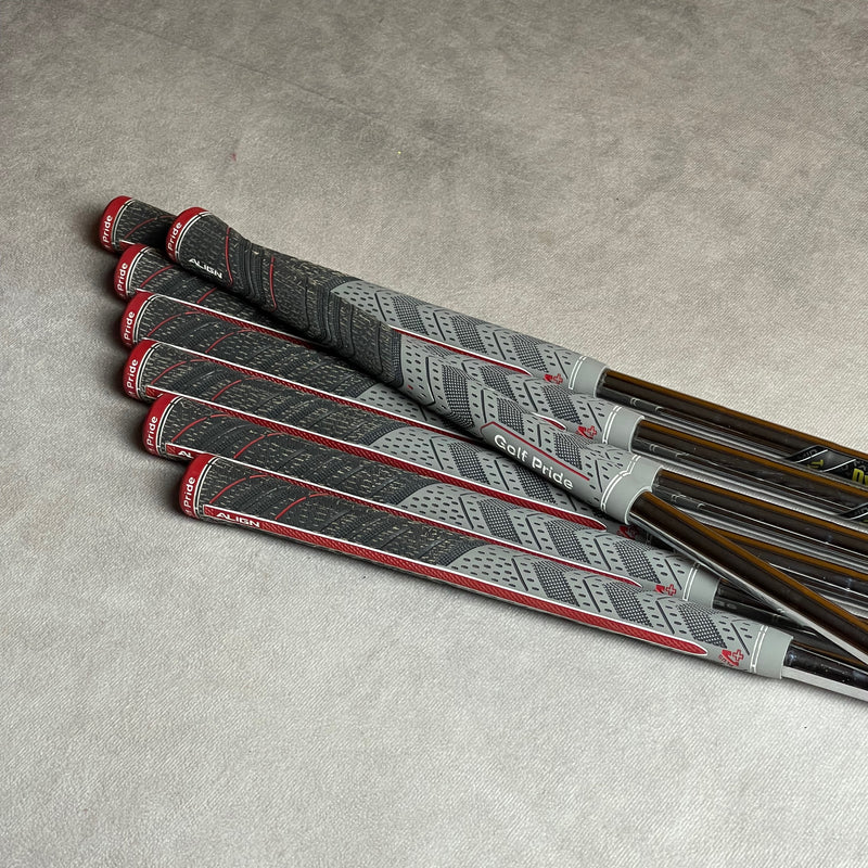Titleist T100s 4-PW Irons | Dynamic Gold Mid 115 S300 Stiff Flex
