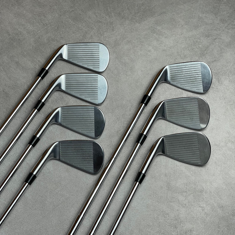 Titleist T100s 4-PW Irons | Dynamic Gold Mid 115 S300 Stiff Flex