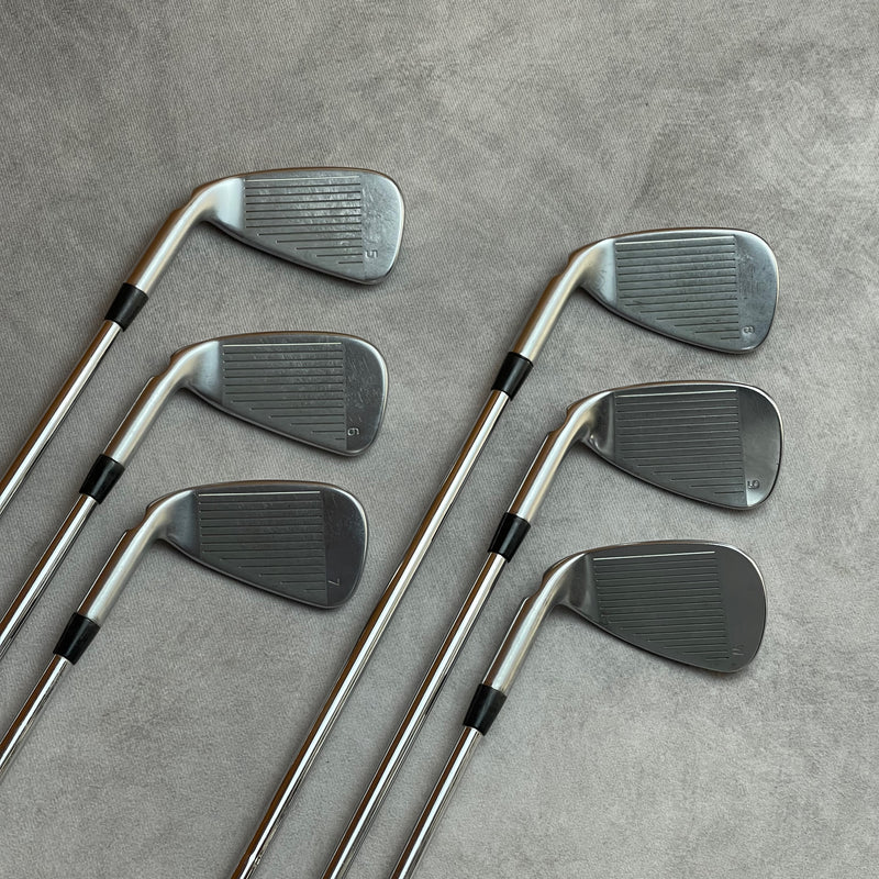 Ping G425 5-PW Irons | Ping AWT 2.0 Regular Flex (Green Dot - 2° Upright)