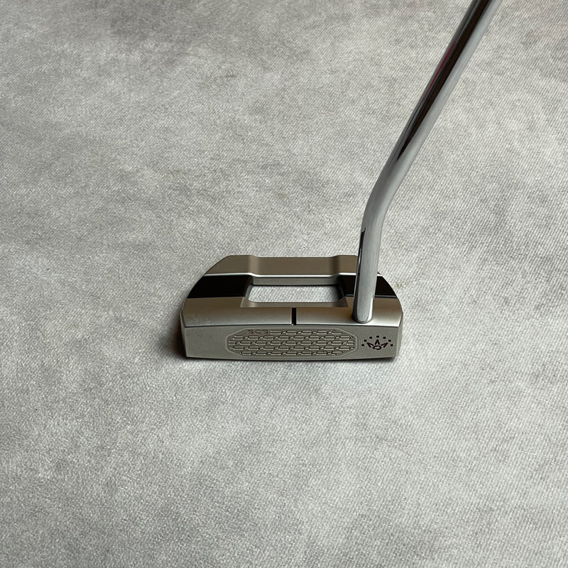 Scotty Cameron Studio Style Fastback Putter | 35"