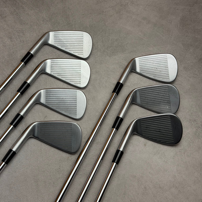 Taylormade '2023' P790 4-PW Irons | Project X Rifle 5.5 Regular Flex (-1/2")