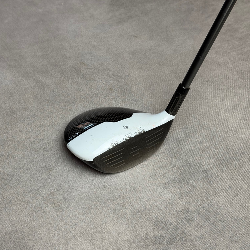 Taylormade M2 15 Degree 3 Wood | Matrix Ozik White Tie X5 55 Regular Flex (-1/2")