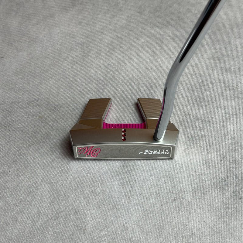 Scotty Cameron 2025 My Girl 'Pink & Pearls' Limited Edition Putter | 3