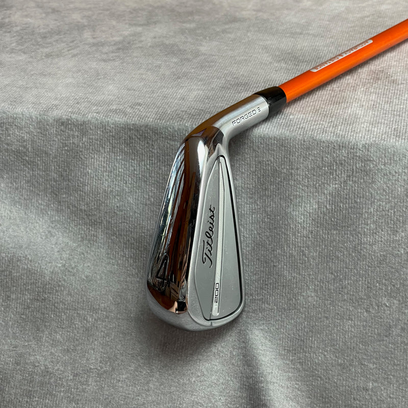 Titleist T200 23 Degree 4 Utility Iron - Graphite Design Tour AD DI-85 X Stiff Flex