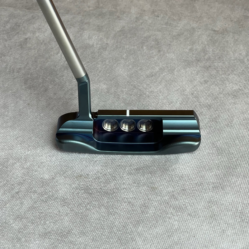 Scotty Cameron 2023 HXXIII Newport 1.5 Holiday 'Limited Edition' Putter - 34.5"