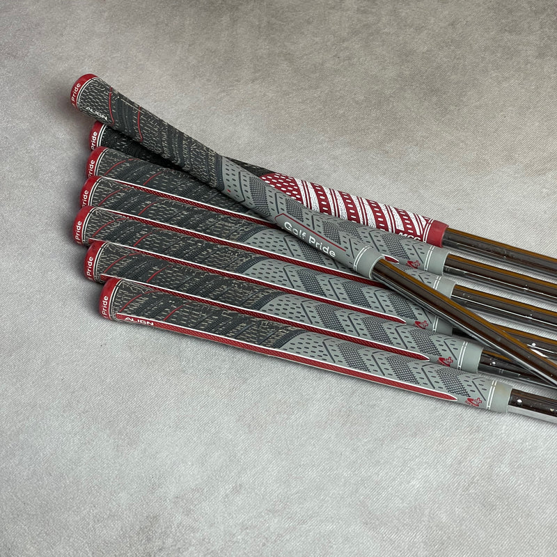 Titleist 620 MB 4-PW Irons | True Temper AMT Tour White S300 Stiff Flex